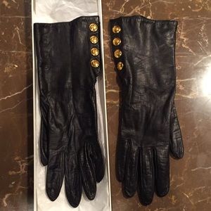 Chanel real leather gloves